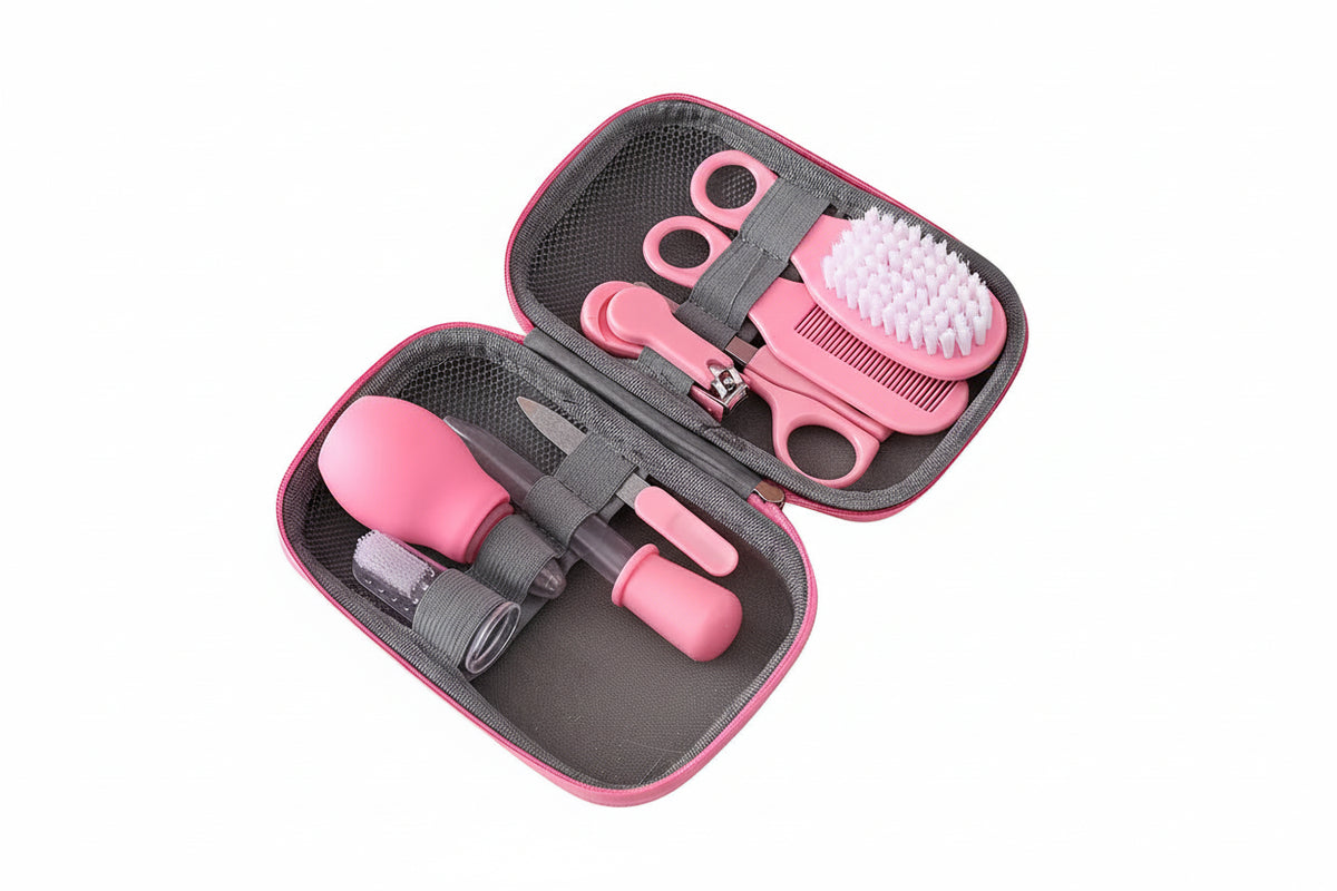 Kit soin bébé 8 pièces – coupe-ongles et mouche-bébé
