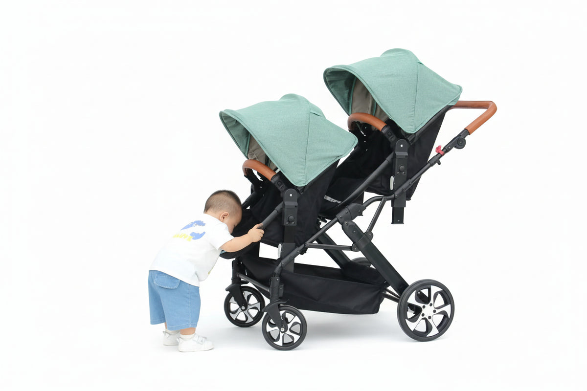 Poussette double pliable avec siège auto – vue haute