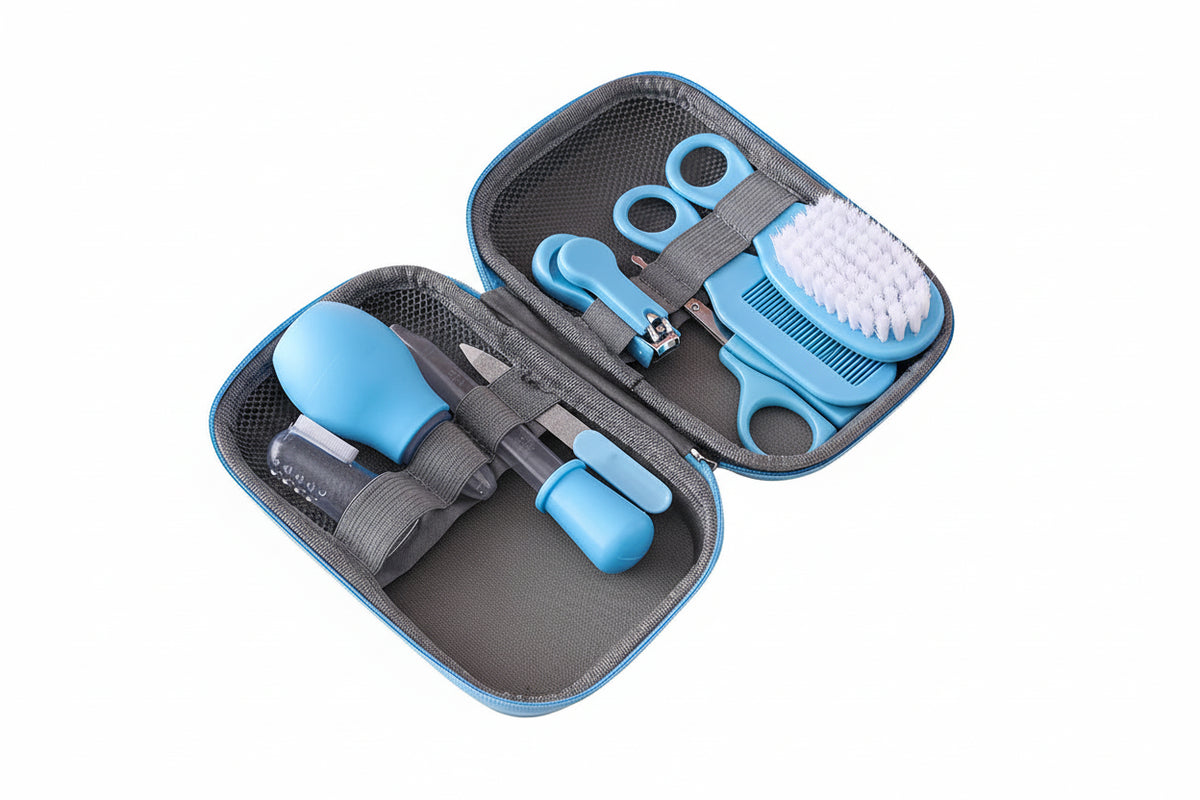 Kit soin bébé 8 pièces – coupe-ongles et mouche-bébé